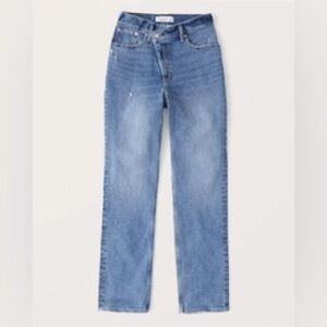 Abercrombie Curve Love Ultra High Rise 90s Straight Jean